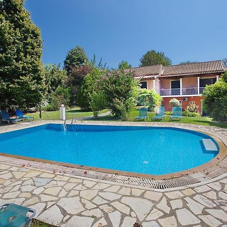 Villa Leda Karousádes Екстериор снимка