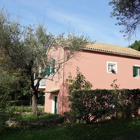 Villa Leda Karousádes Екстериор снимка